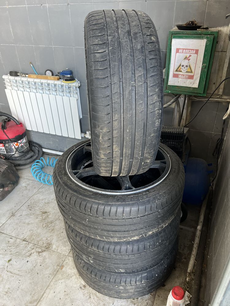 Колеса в сборе R19 235/40