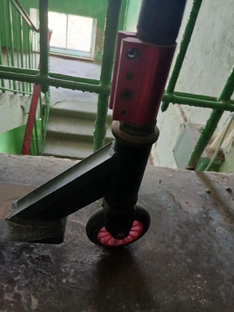 Трюкавой  самокат