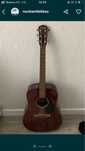 Продам гитару Fender