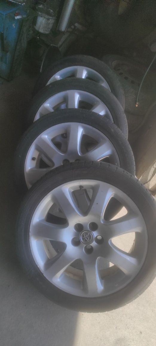 225/45R17  Avensis 5/100