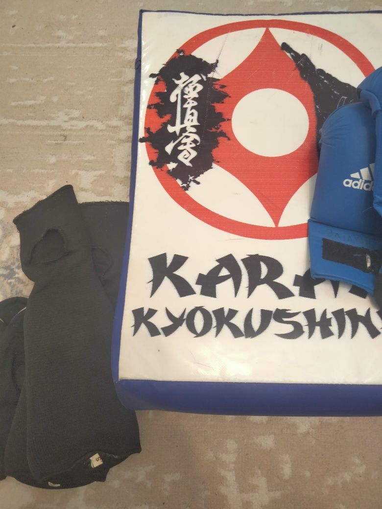 Продам детские инвентарь