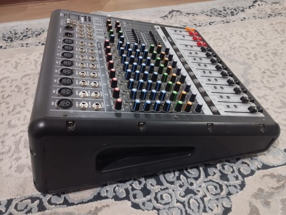 Микшерный пульт TUM AGP-10