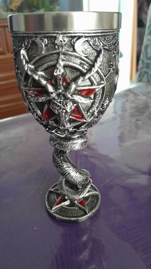 Продам кубок из Игры Престолов