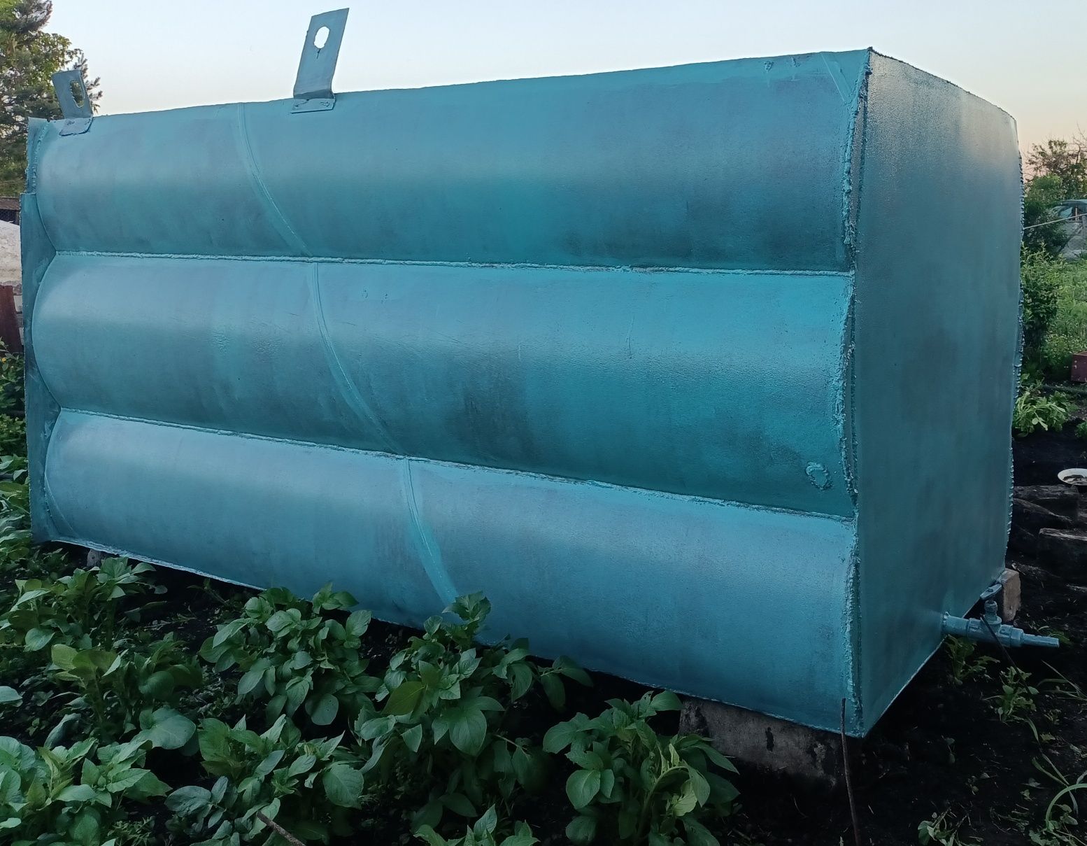 Срочно продам толстостенную цистерну 8 кубов из мощного сов.металла