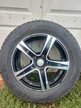 Всесезонные шины-липучки Nexen 215/60 R16 с дисками