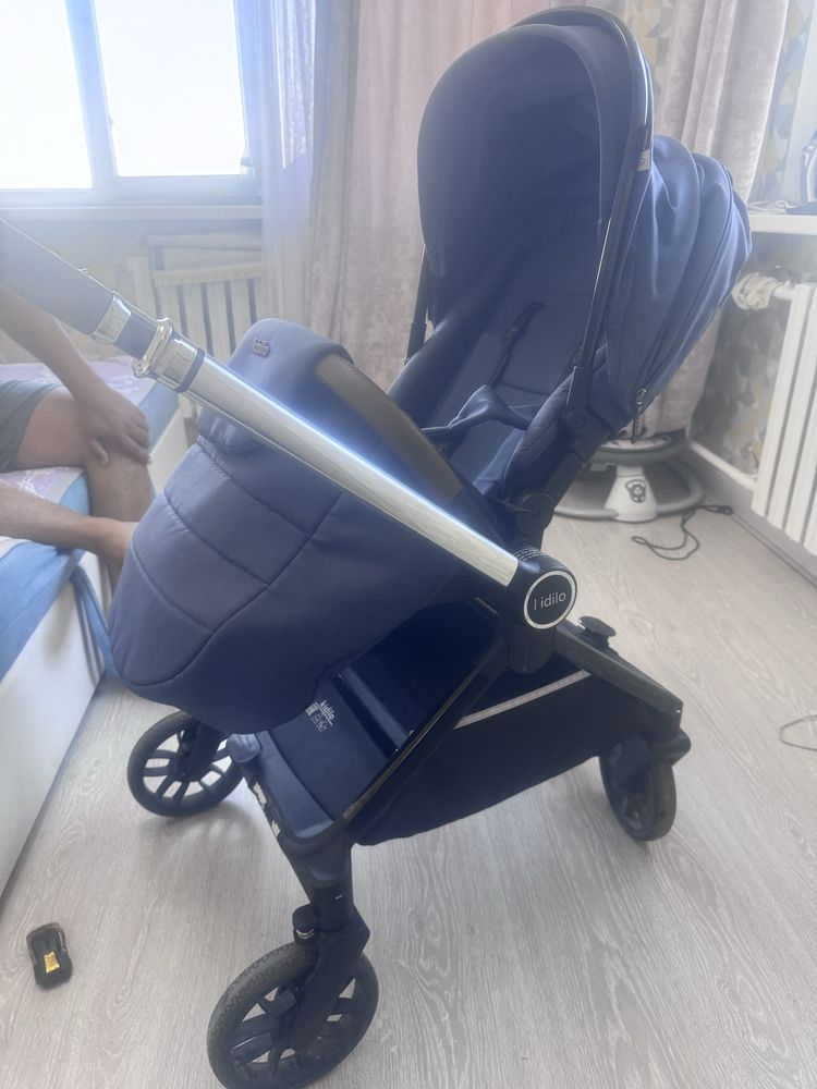 Продам коляску kidilo