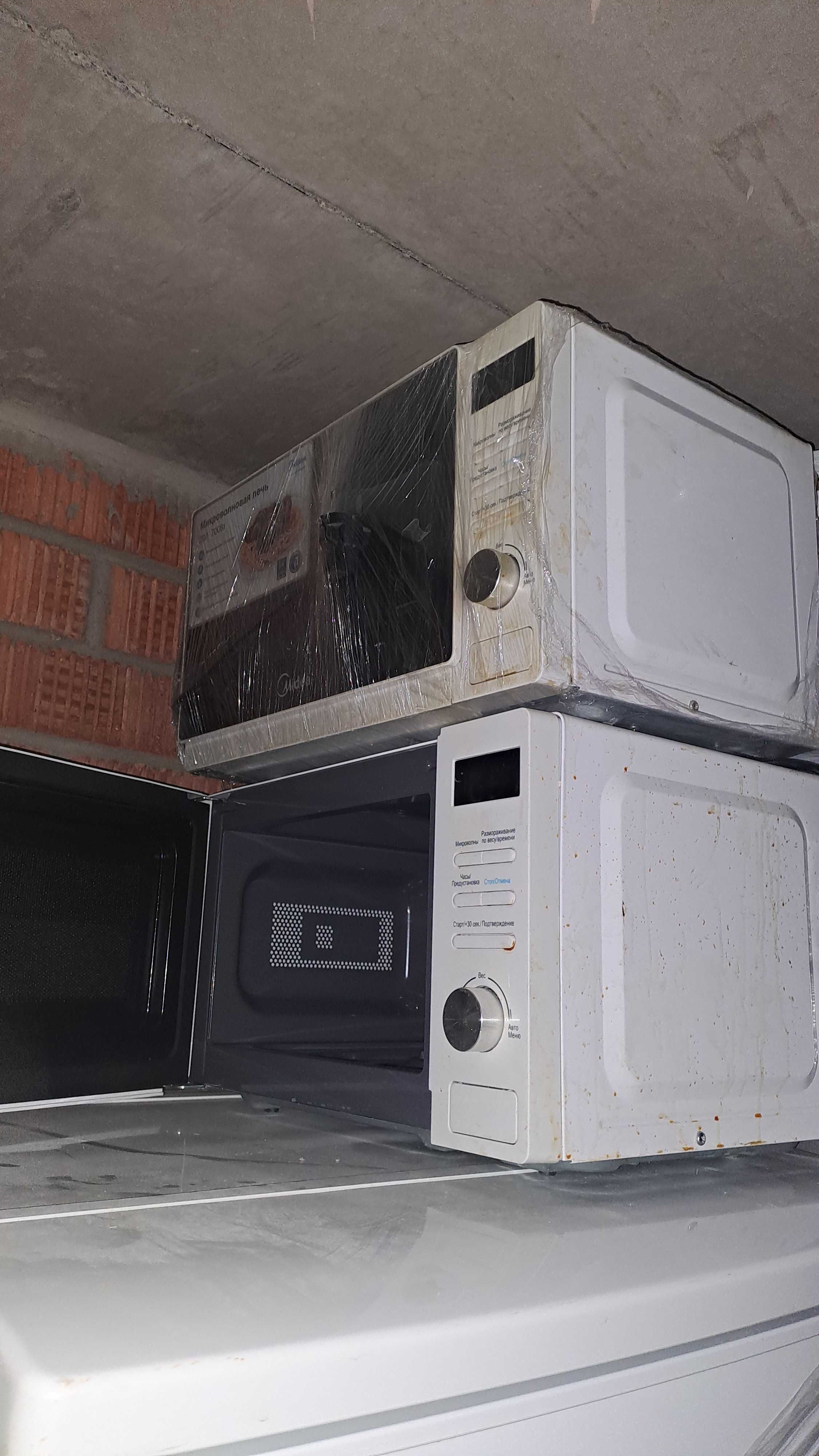 Микроволновка Midea