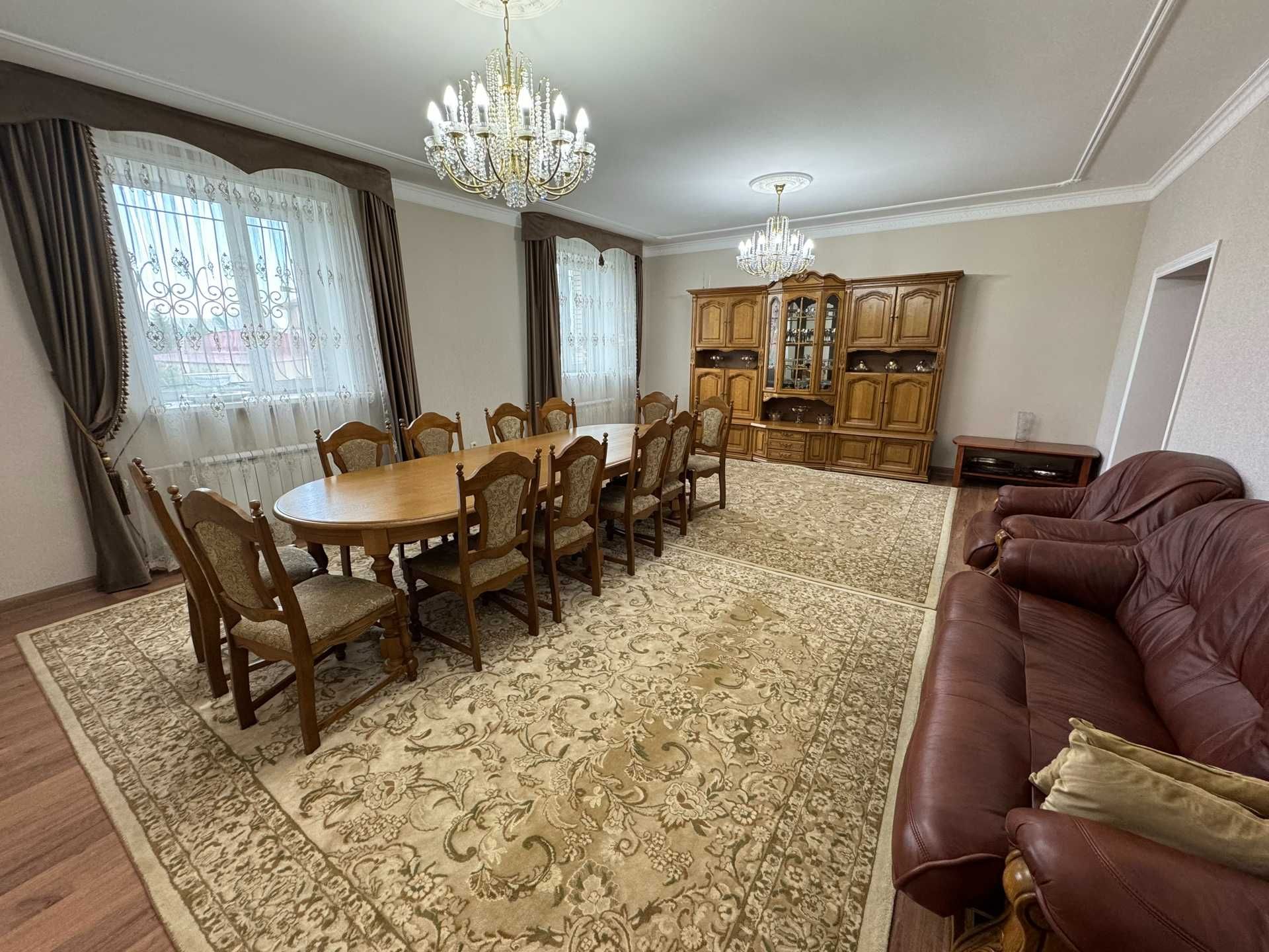 6-ком коттедж в Сортировке. Все коммуникации центральные. S=338м².