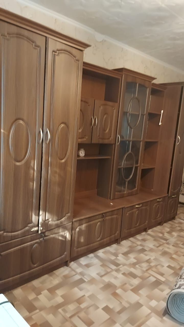 Продам стенку в хорошем состоянии