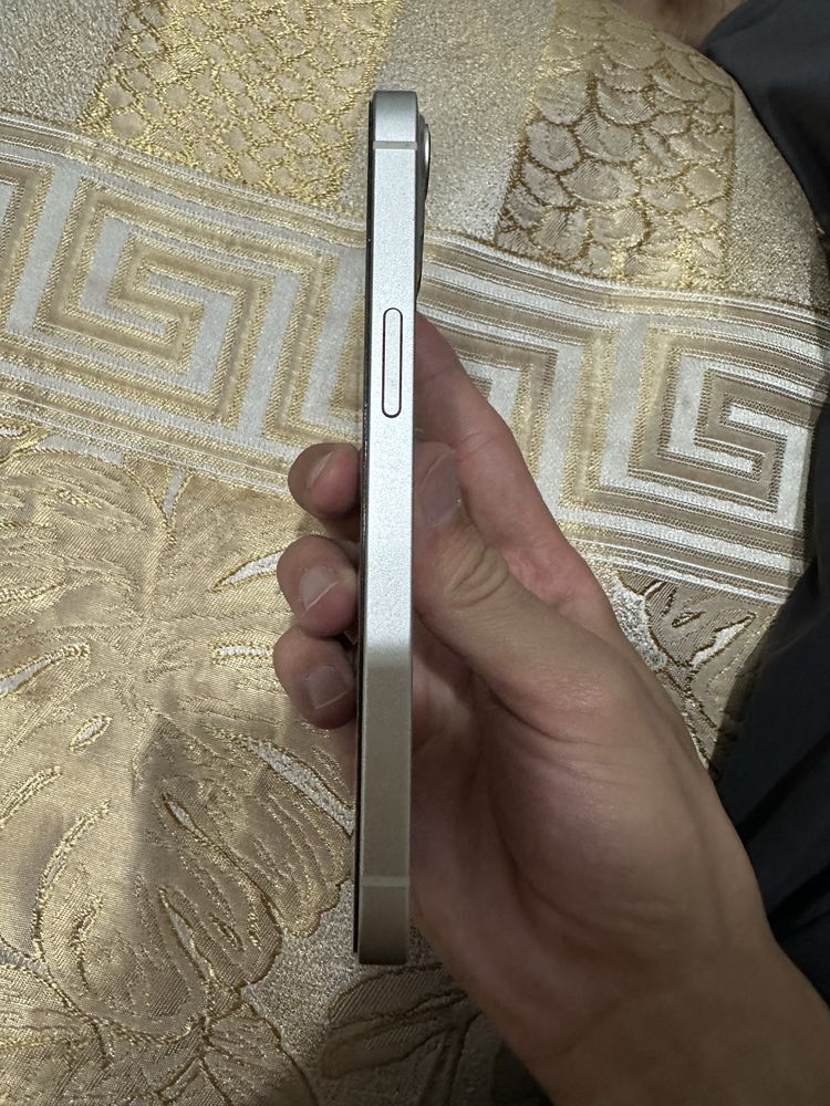 iPhone 13 128gb идеал