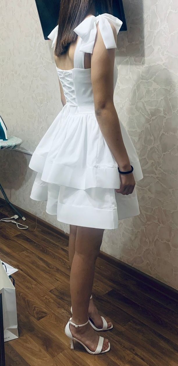 Продам белое платье