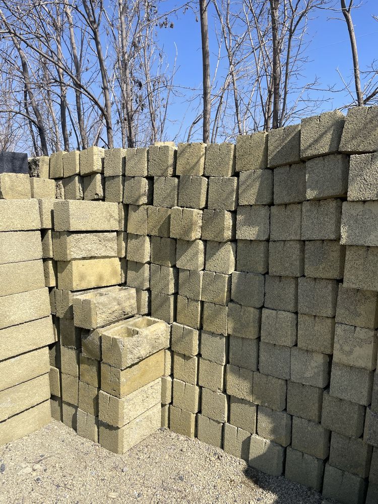 Шлакаблок заборный