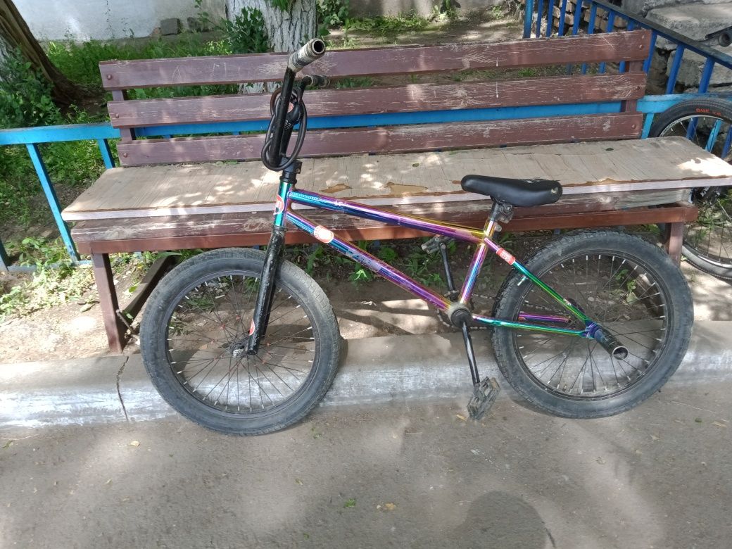 Продаю BMX, в нормальном состоянии