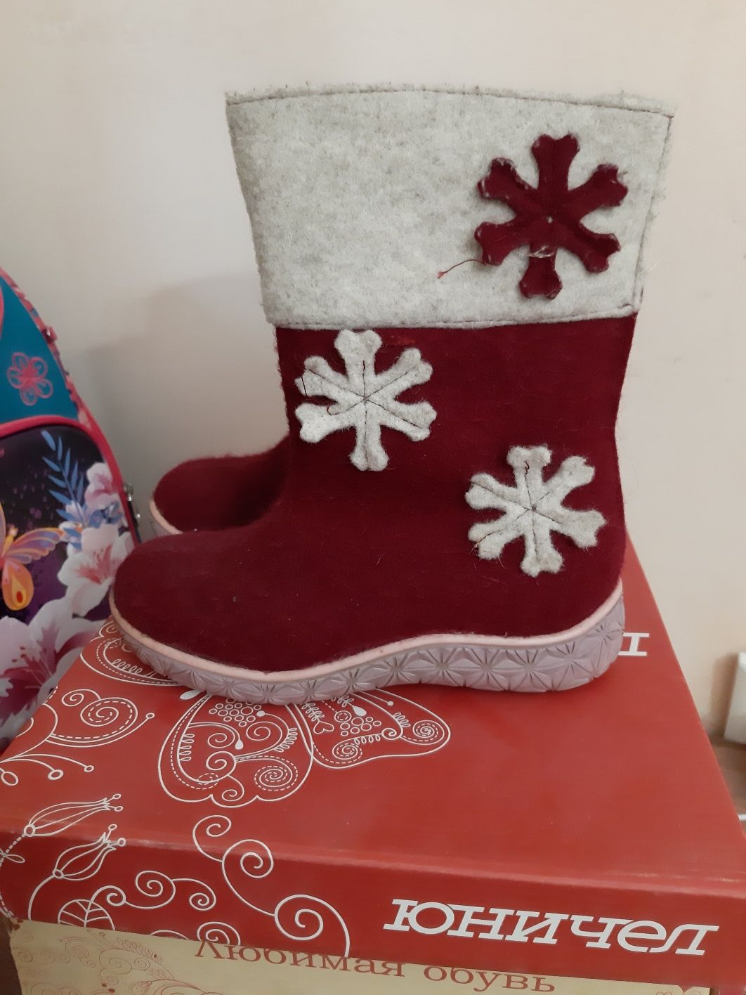 Продам   валенки