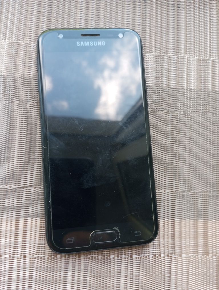 Продам смартфон Samsung