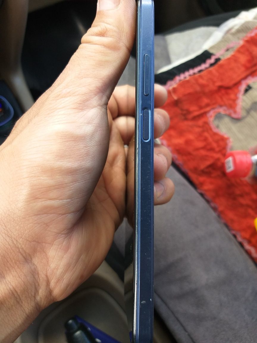 Продам Oppo 17a в нормальном состоянии