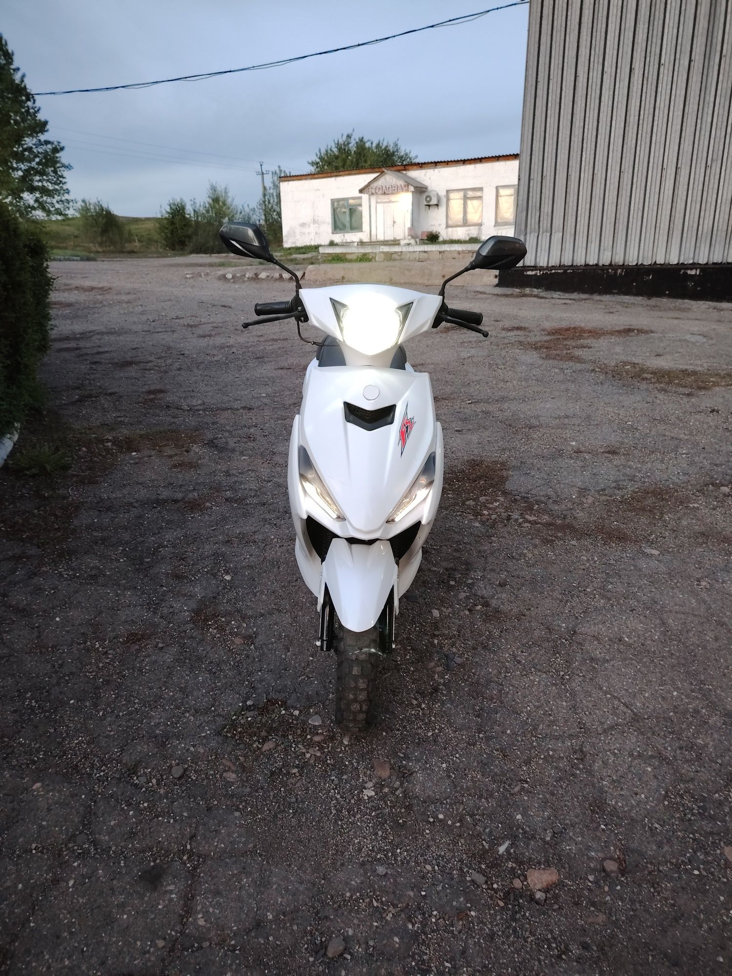 Скутер AiLi 49cc