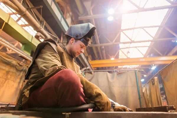 Сварщик в Талгаре услуги сварщика сварочные работы газосварщик