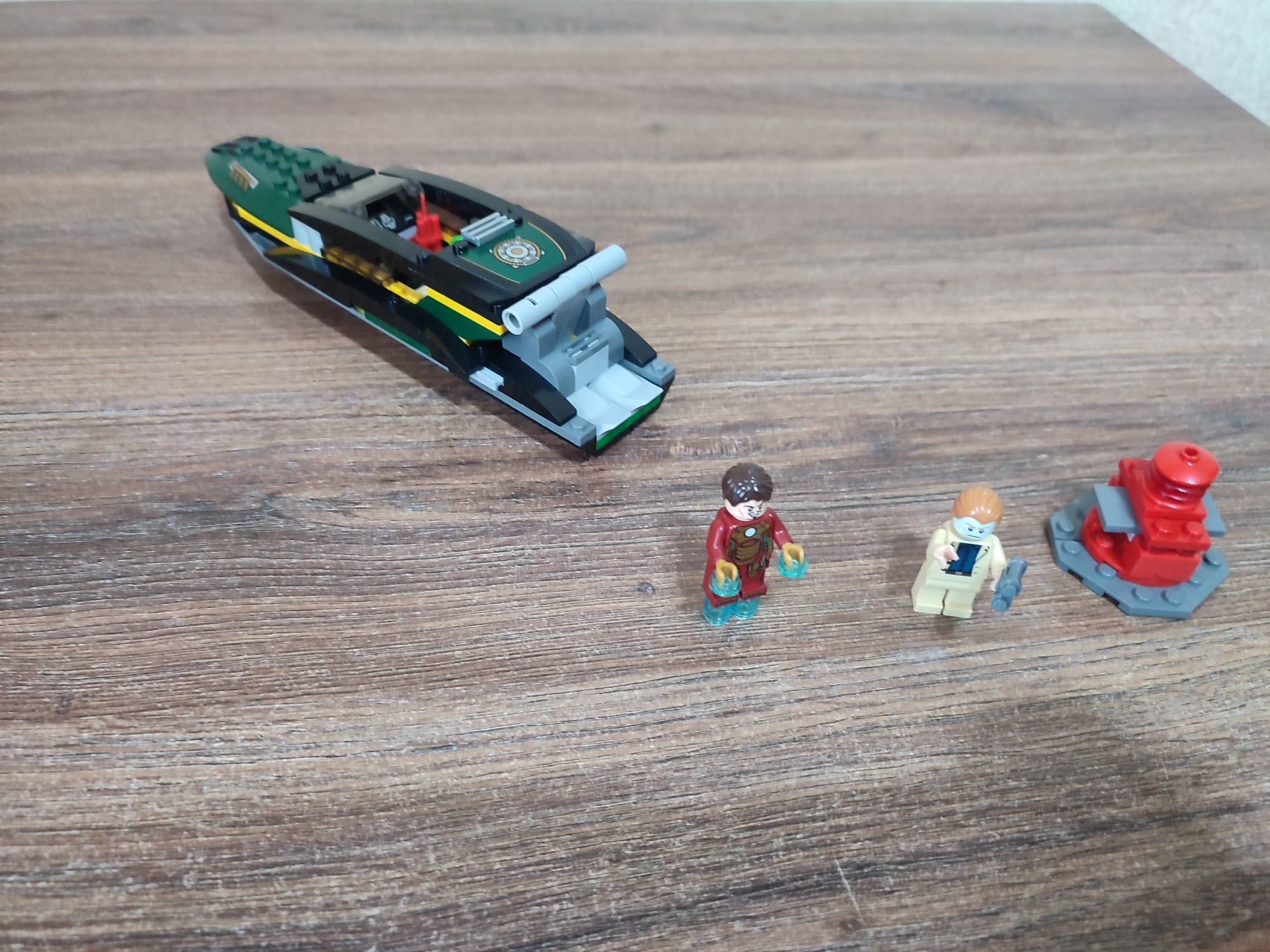 Конструктор Лего lego 76006 сражение в морском порту Марвел оригинал