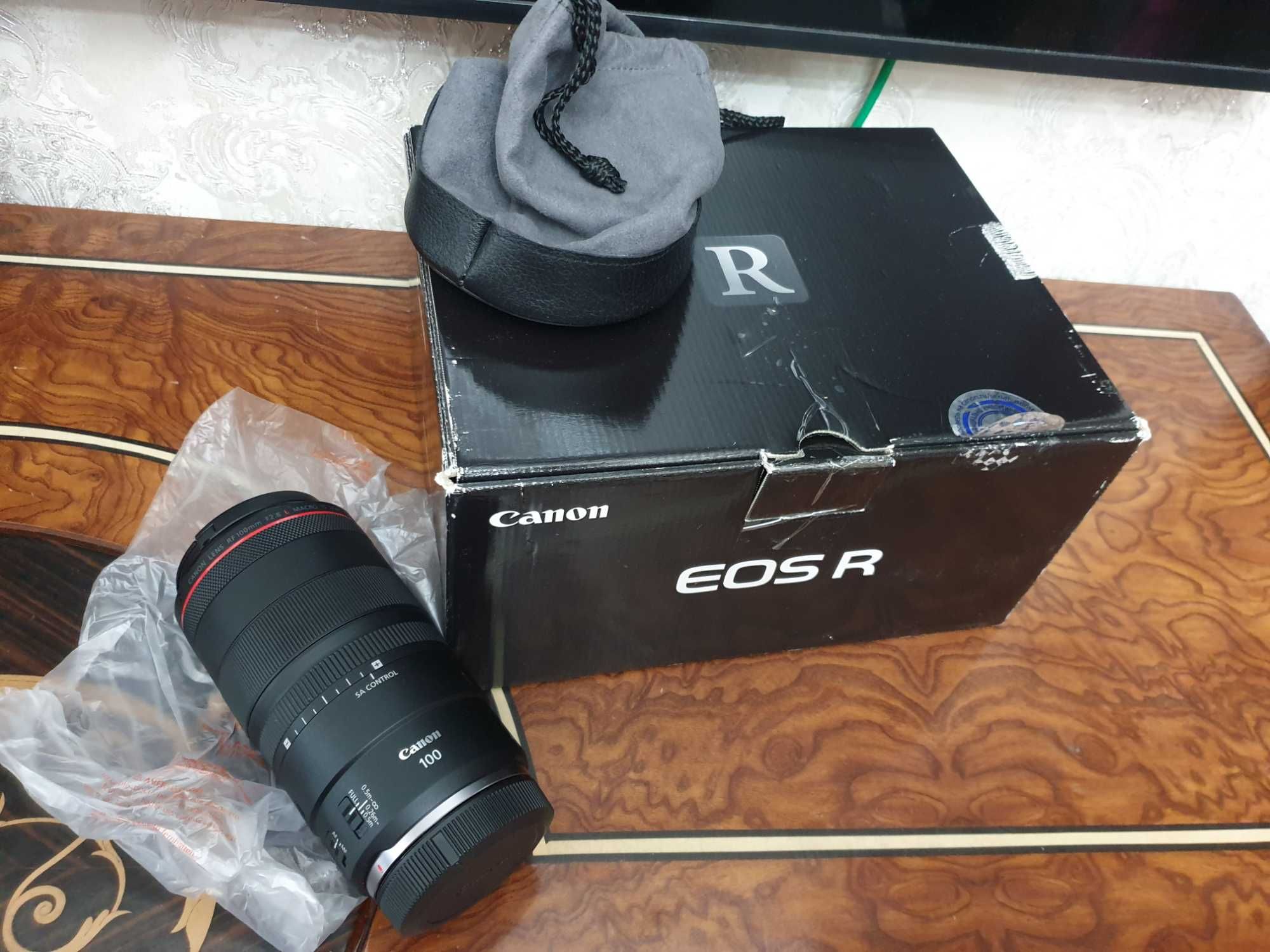 Продам обьектив Кенон RF100 2.8 macro новая