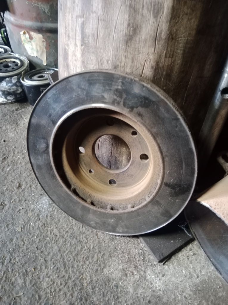 Продам запчасти на Приору и Жигули