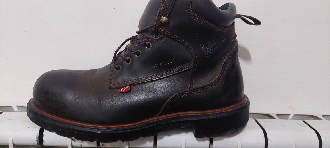 Продам  обувь Red Wings в шикарном состоянии.