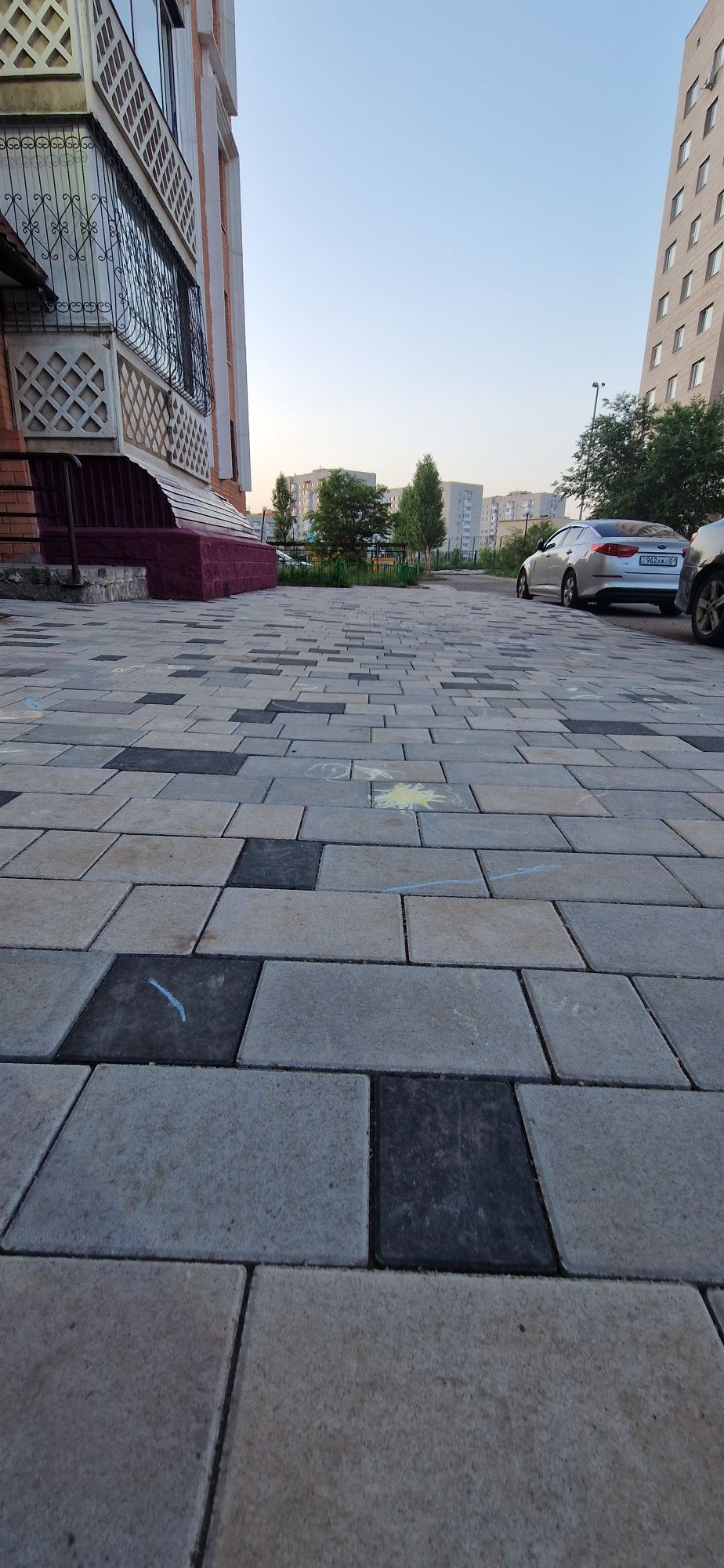 Продаётся трёхкомнатная квартира в центре Астаны