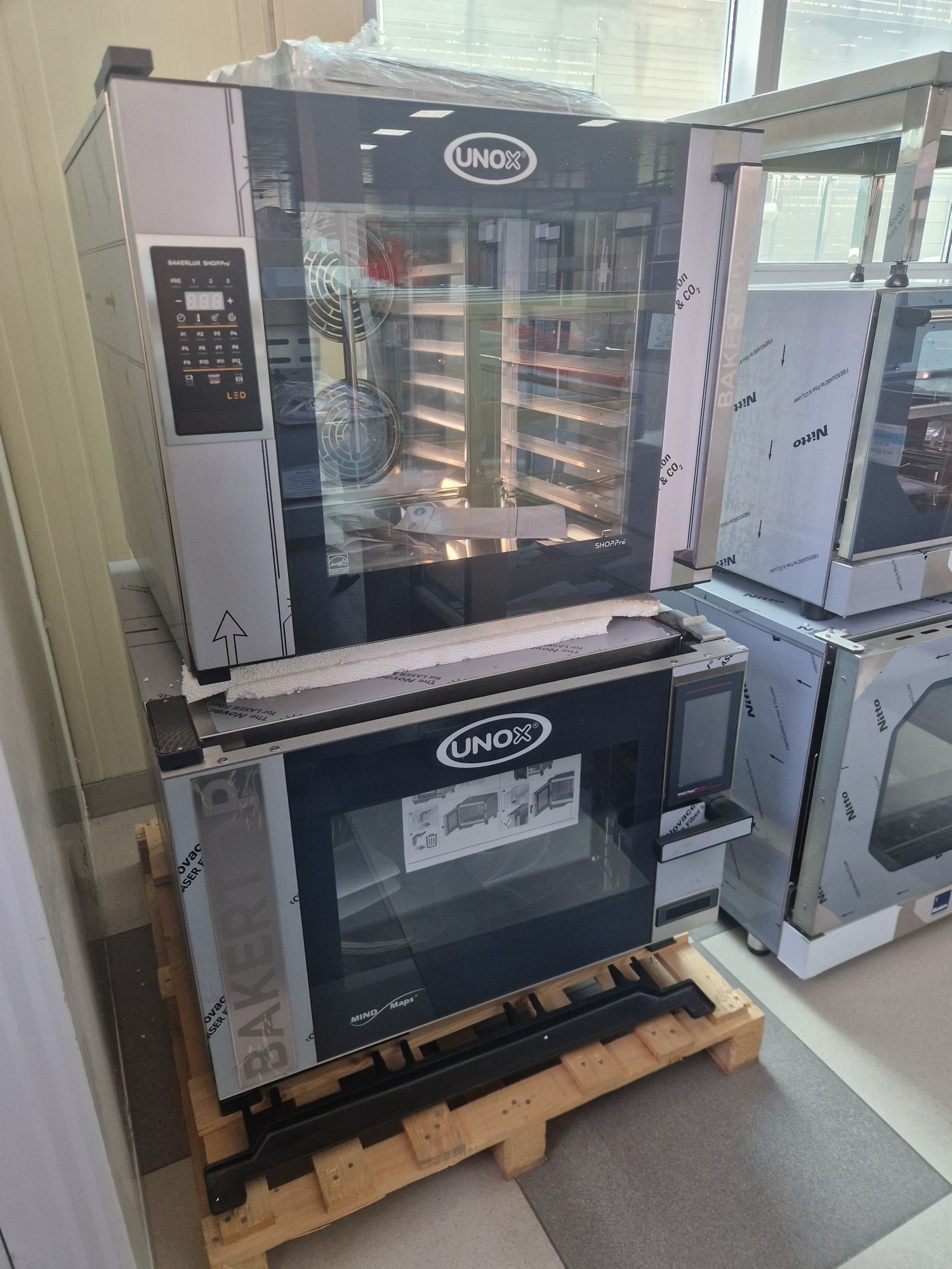 Конвекционная печь пароконвектомат конвектомат