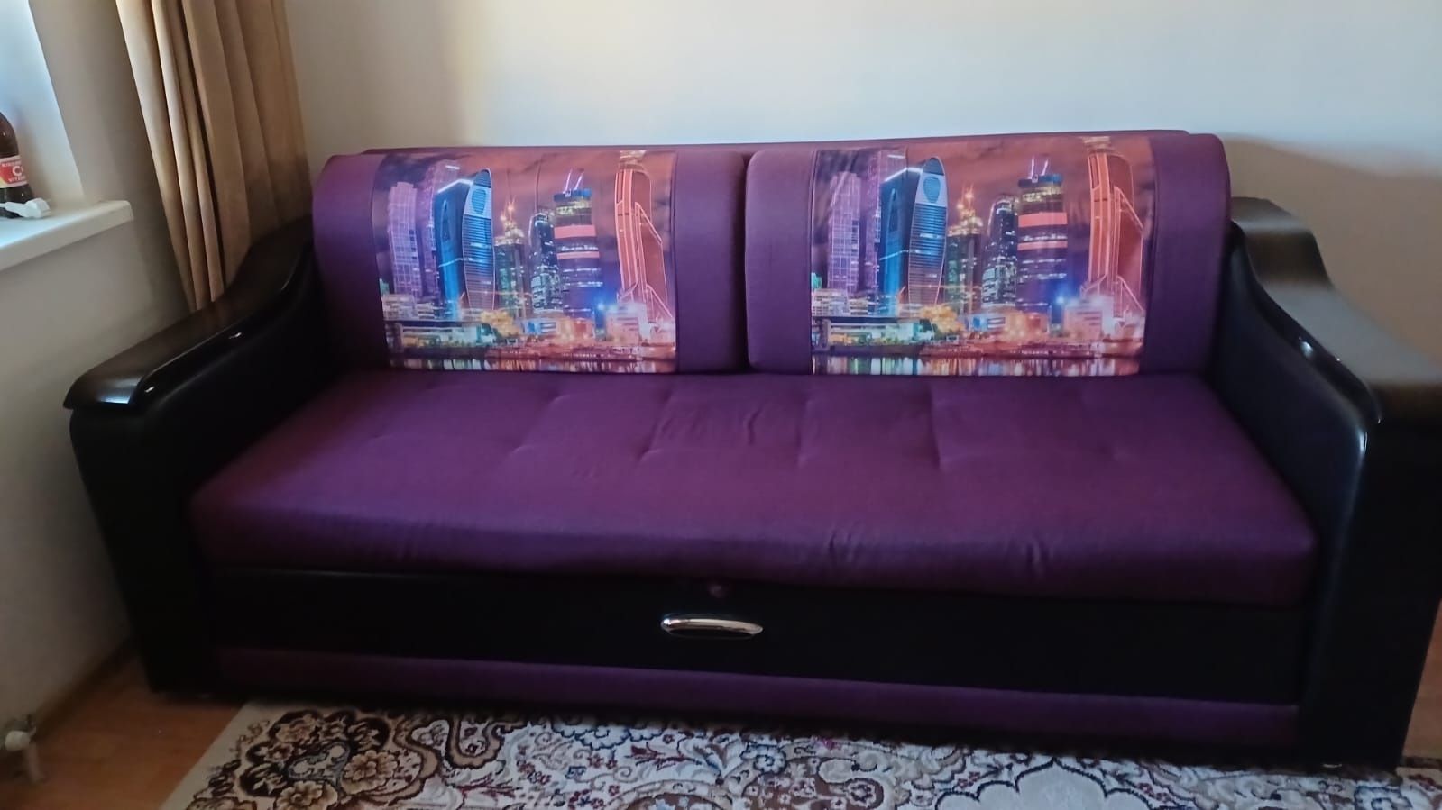 Продам диван в хорошем состоянии