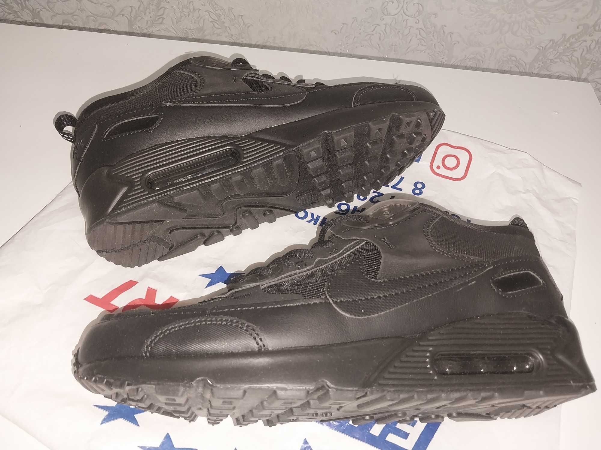 Продам  Кроссовки   NIKE