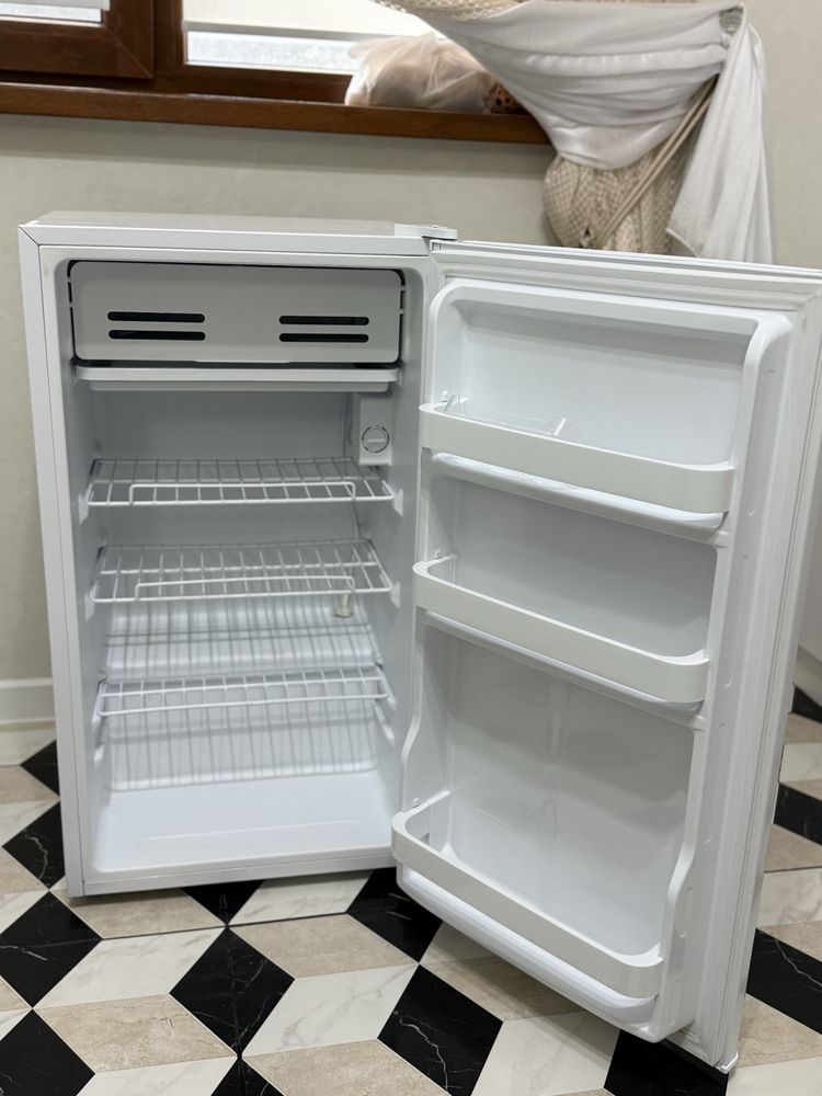 Холодильник DAUSHER