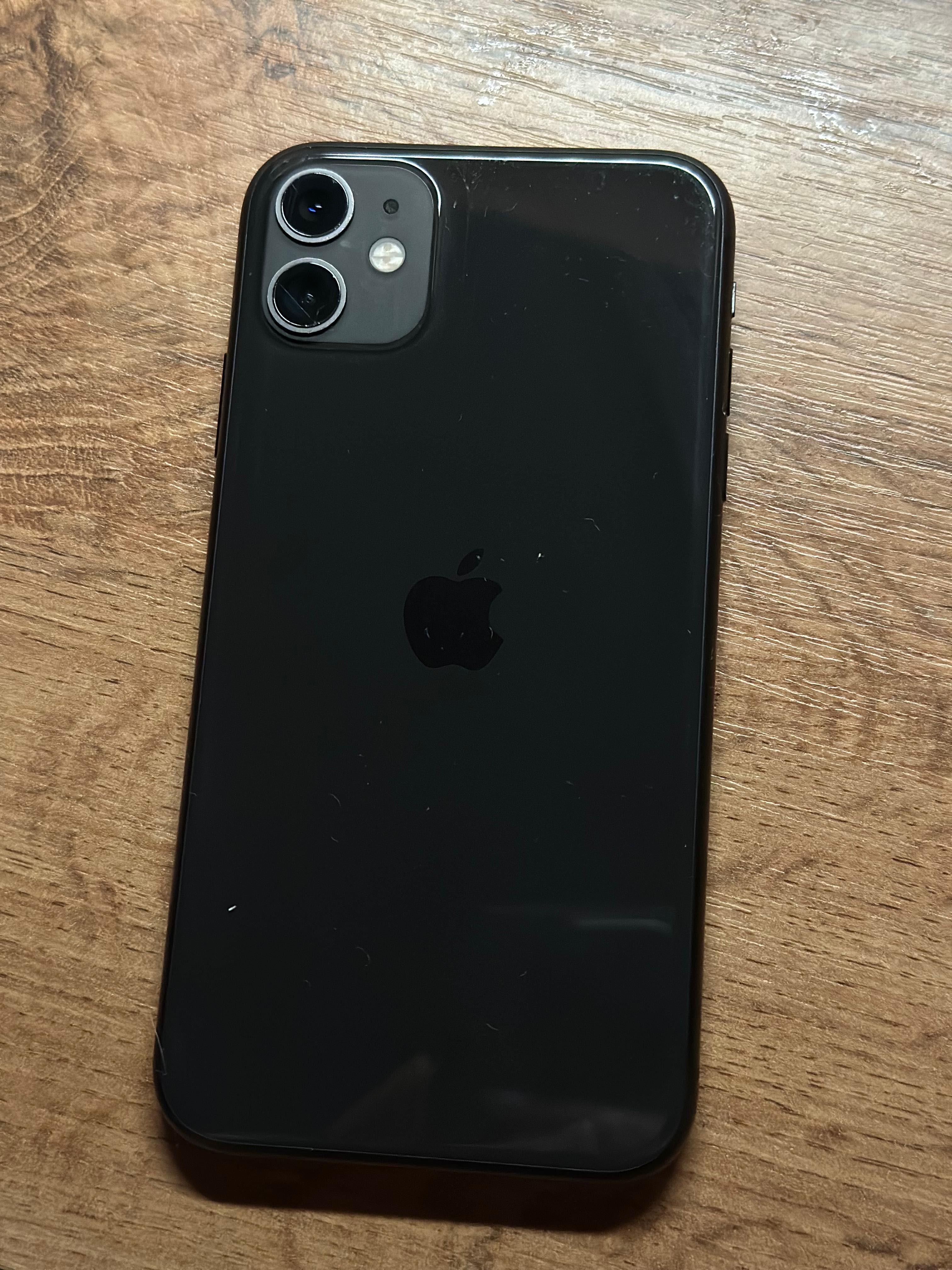 Продам IPhone 11 в отличном состоянии!