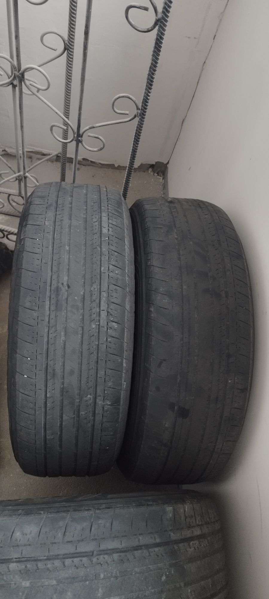 215/65/17  лето Goodyear