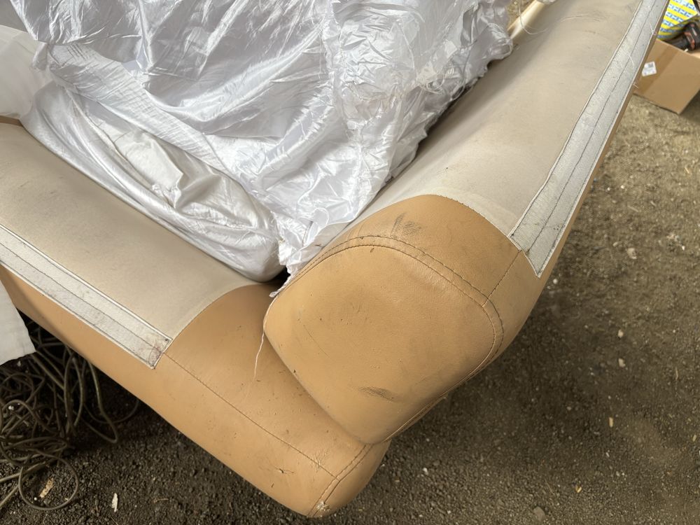 Продам диван угловой с креслом