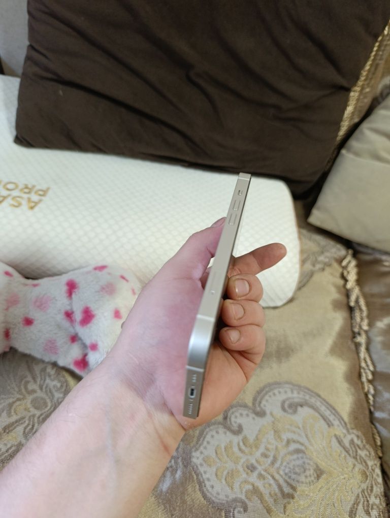 Продаю Iphone 13 -256gb 90AKB White