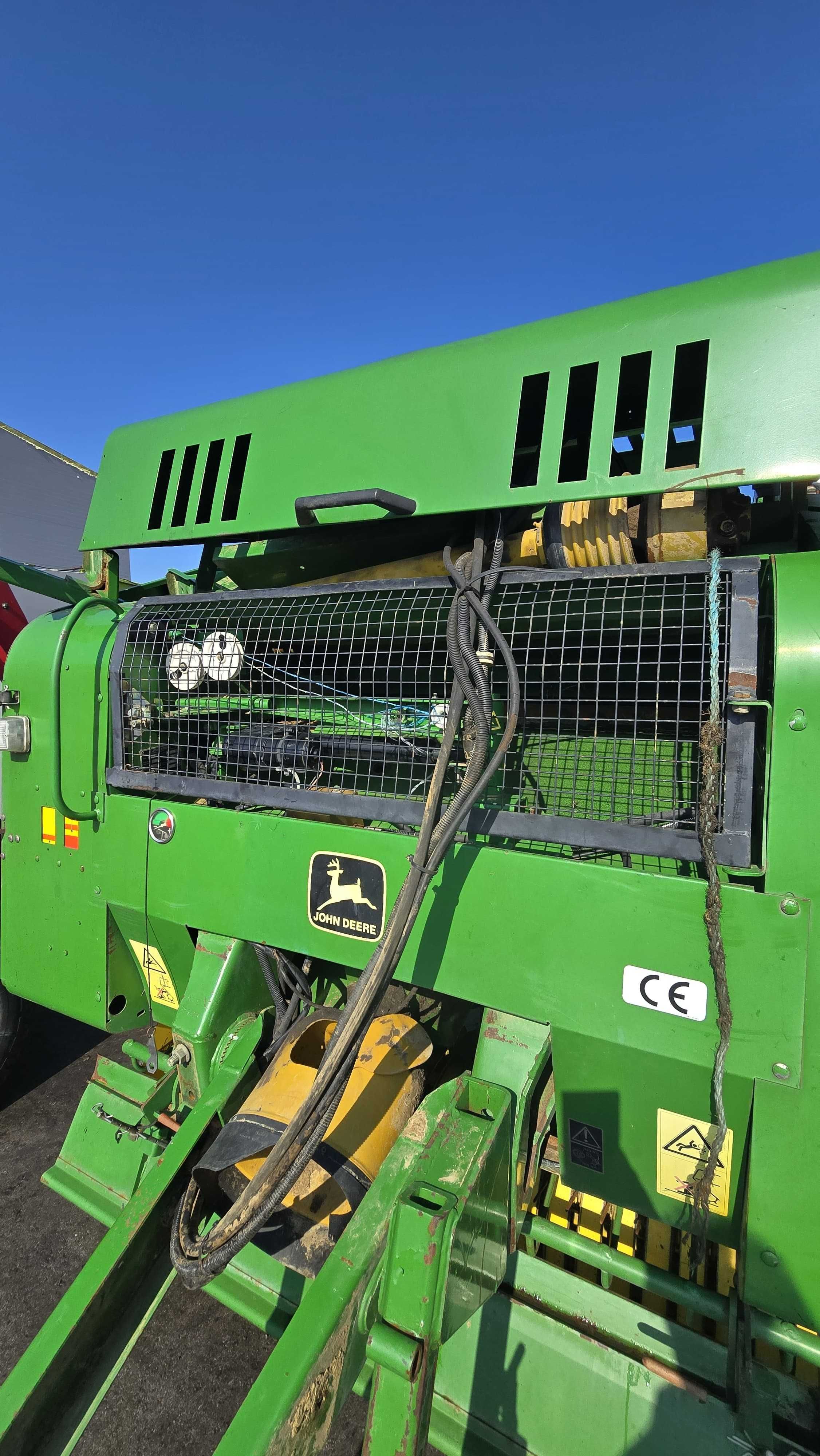 Пресс-подборщик John Deere (б/у) в Костанае