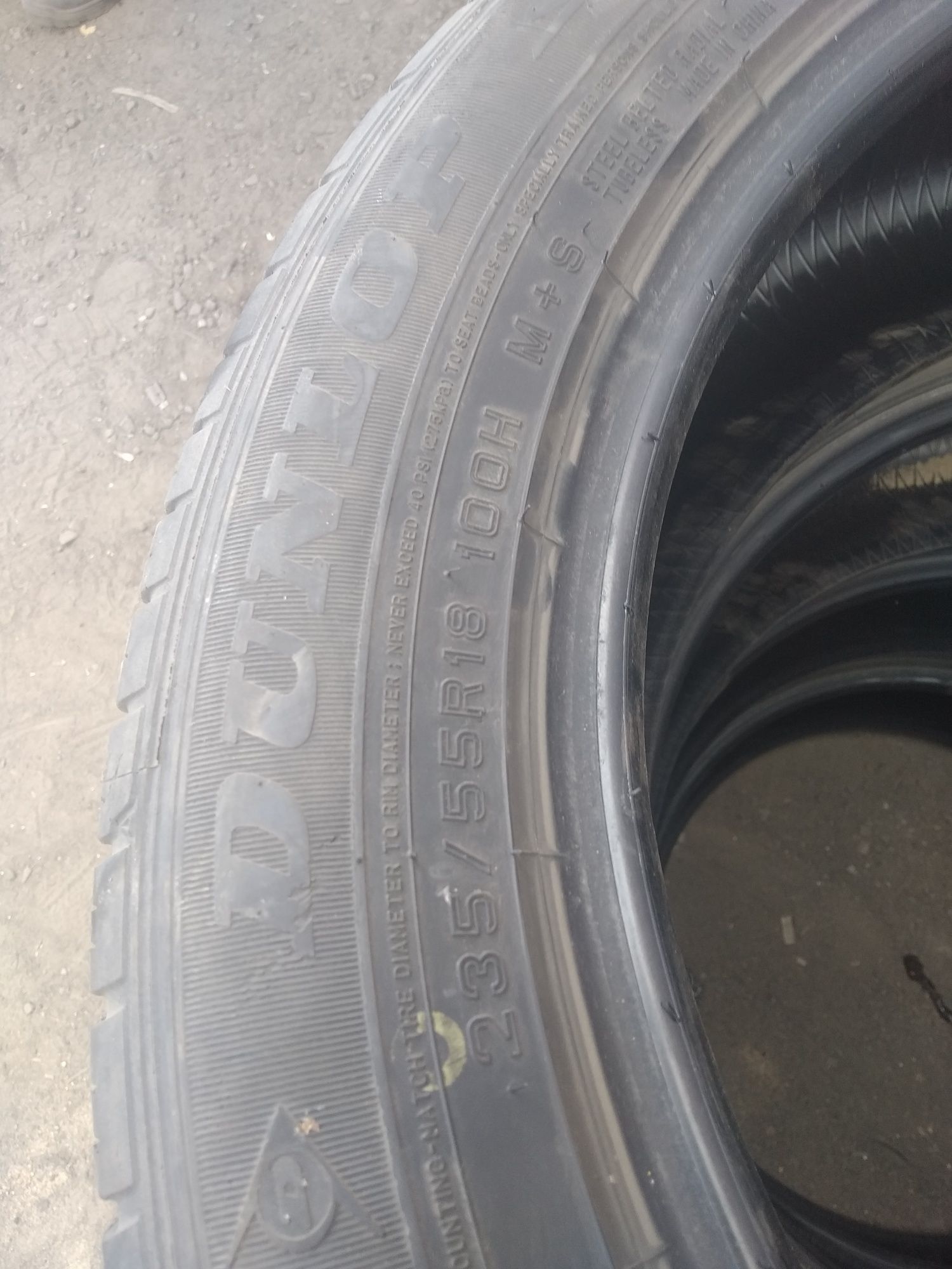 Шины Dunlop 235/55/18 пара