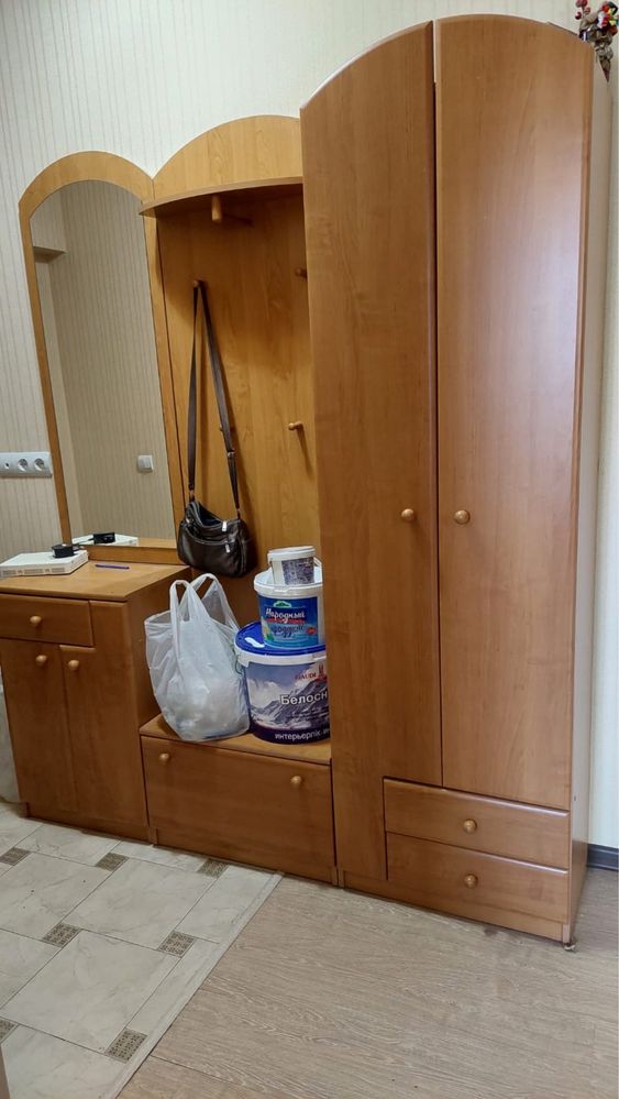 Шкаф для прихожей