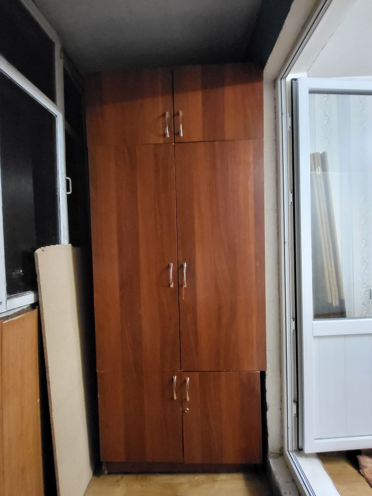 Шкафы плательные  с полками