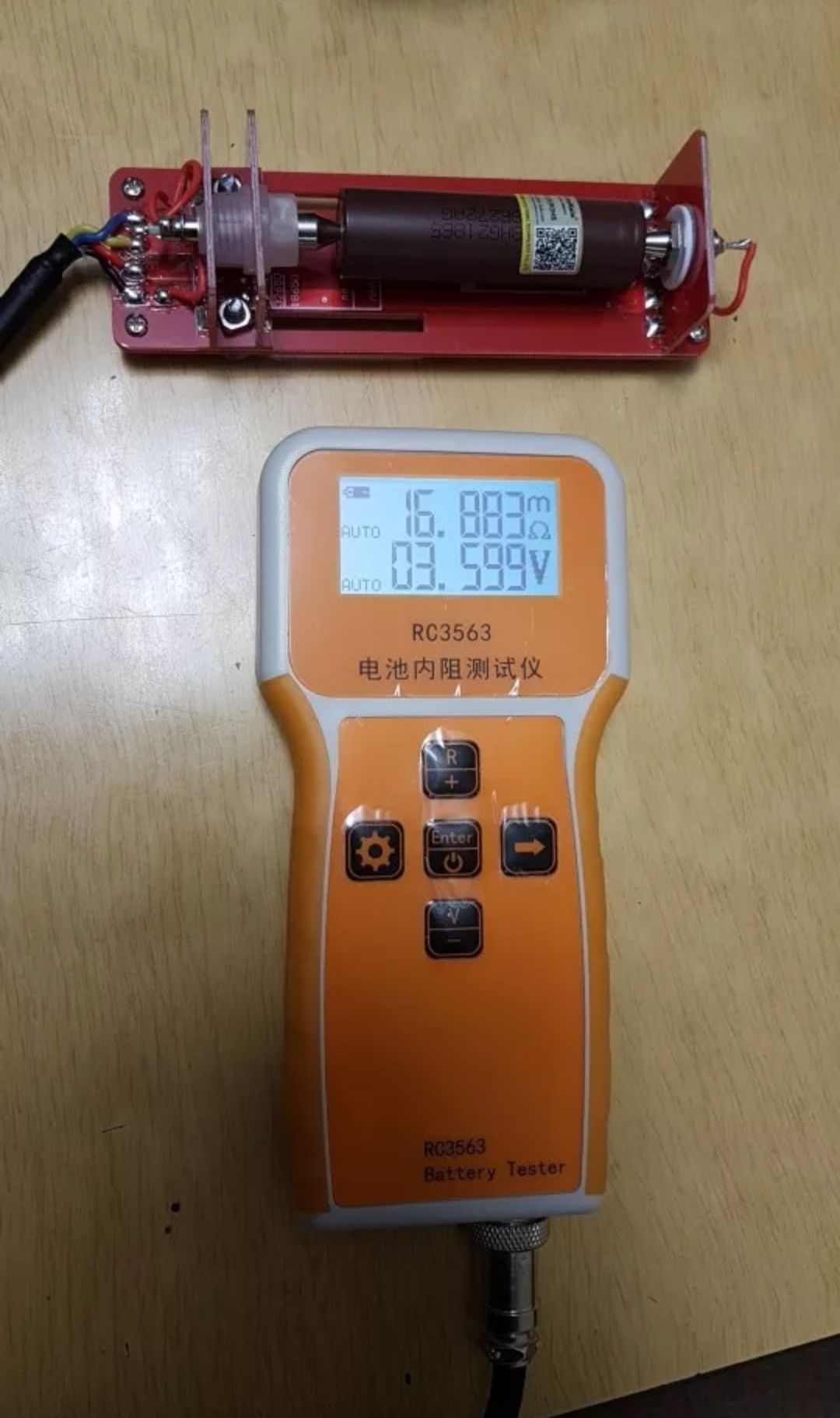 Аккумулятор 18650 HG2 3000mAh ток 20А батарея