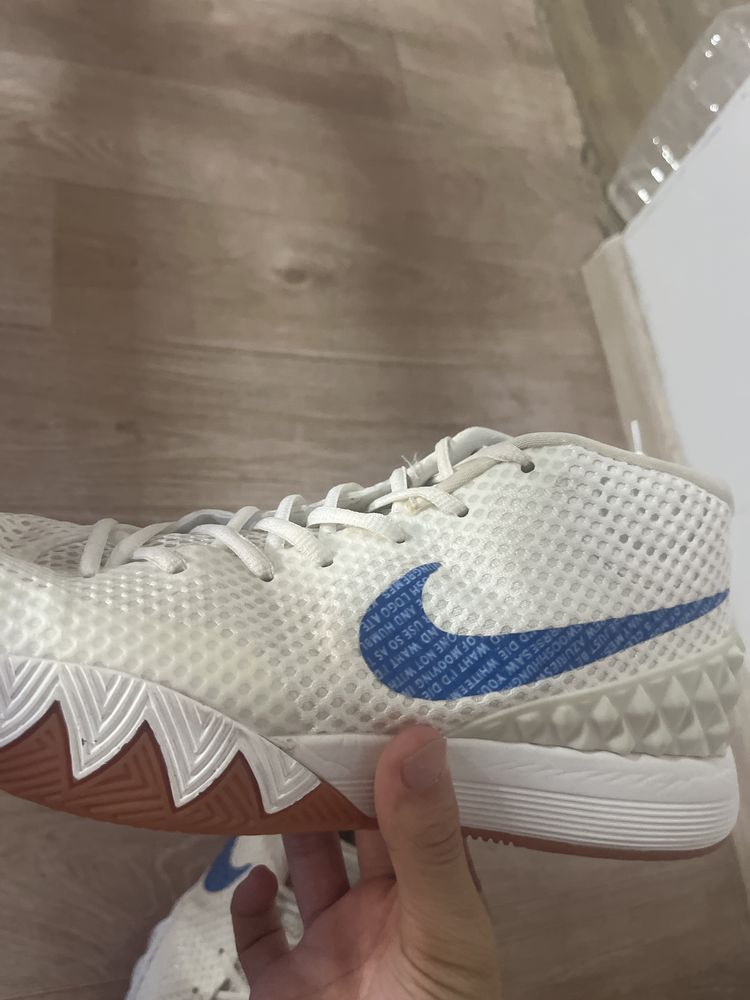 Кросовки Kyrie 1 Ep