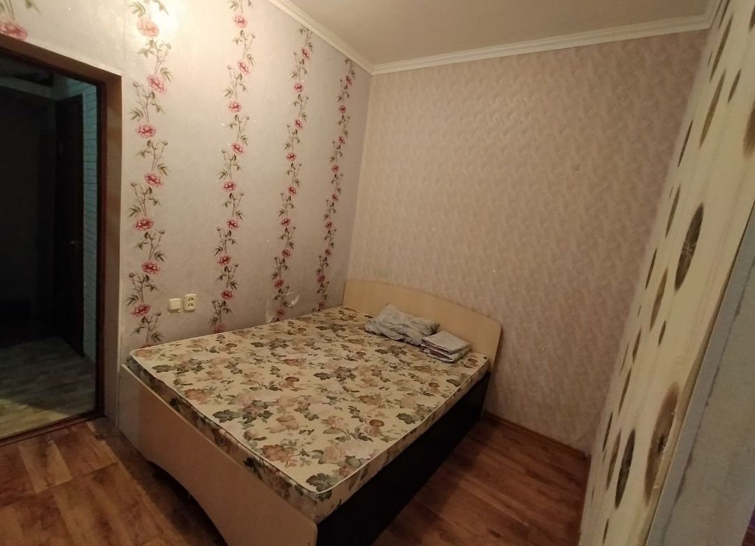 Продаю двухкомнатную комнатную квартиру