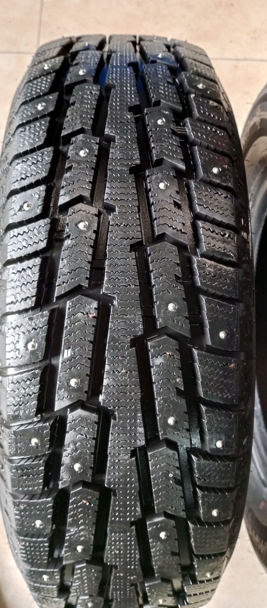 Зимняя резина RoadX
