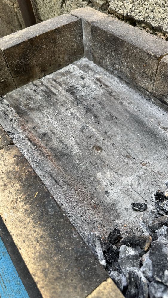 Мангал из огнеупорного кирпича