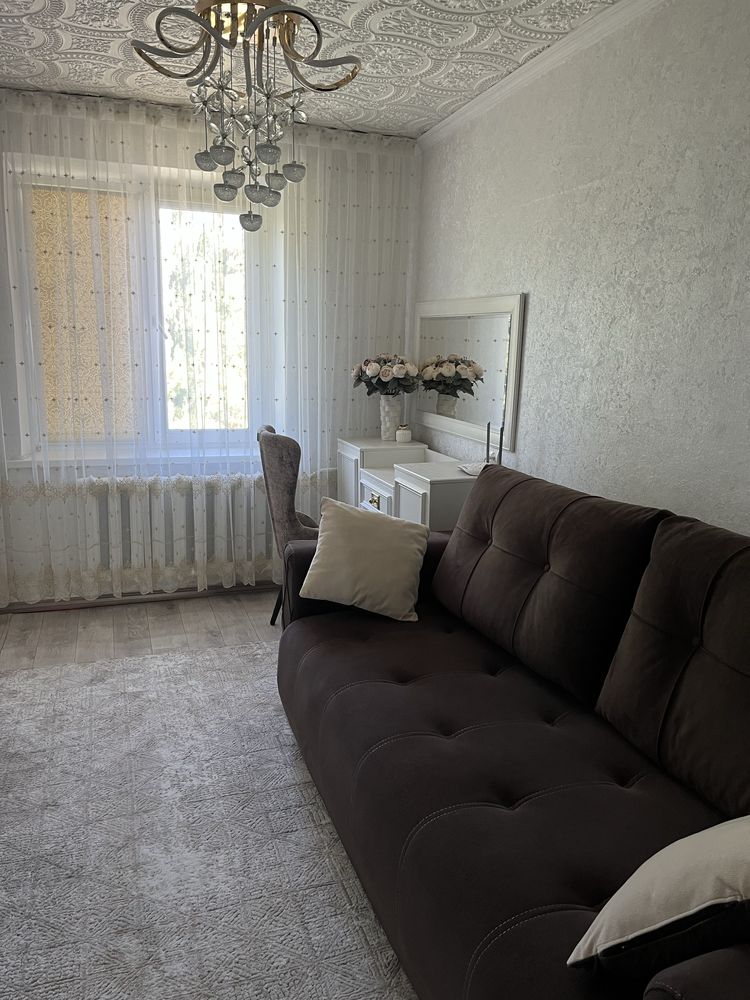 Продам 3-х комнатную квартиру в центре