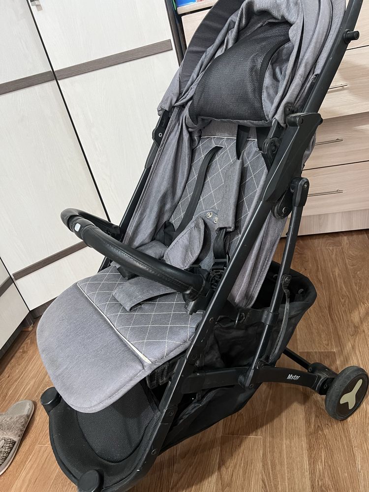 Продам детскую коляску