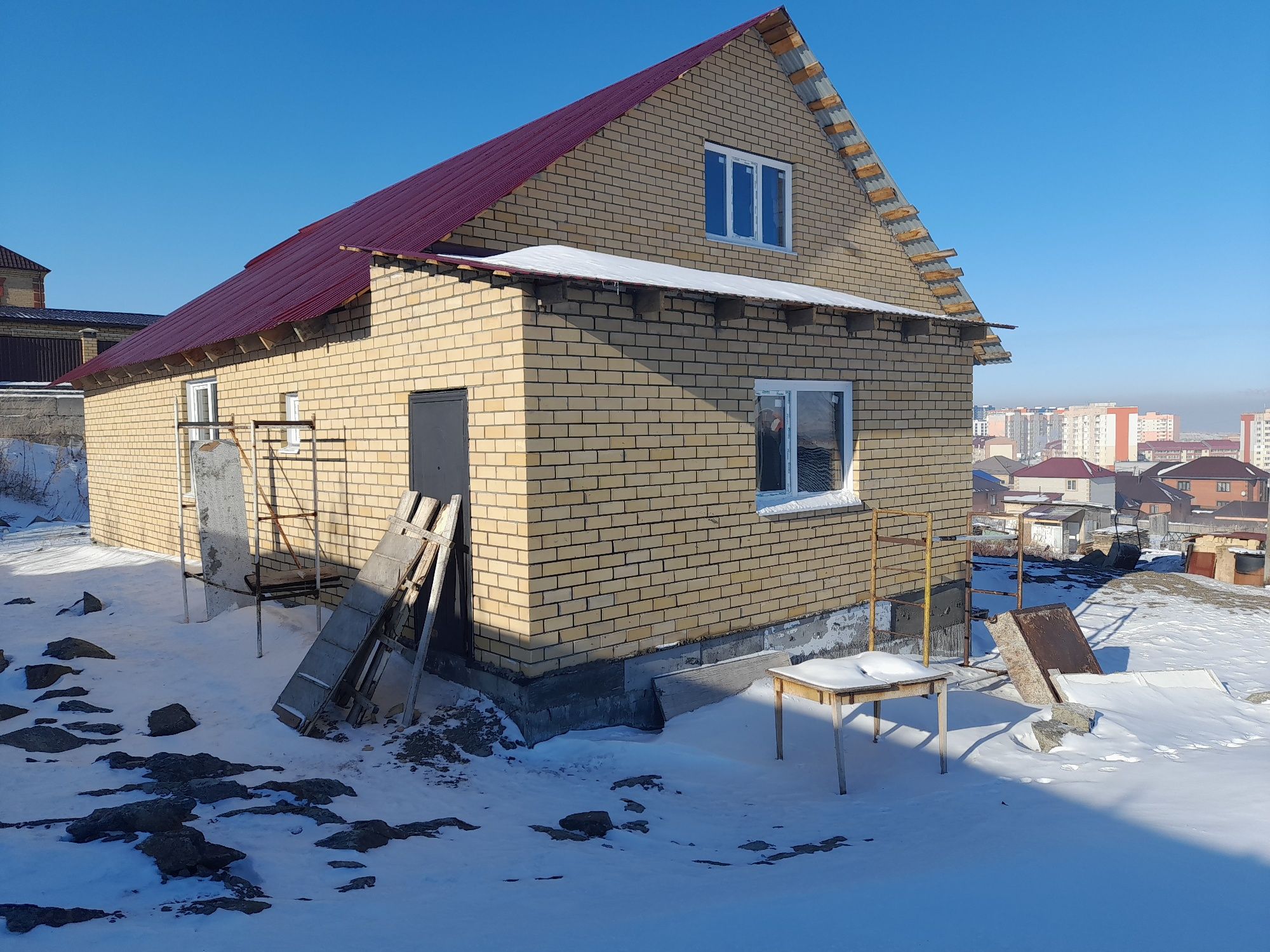 Дом на КШТ 20 микрорайон