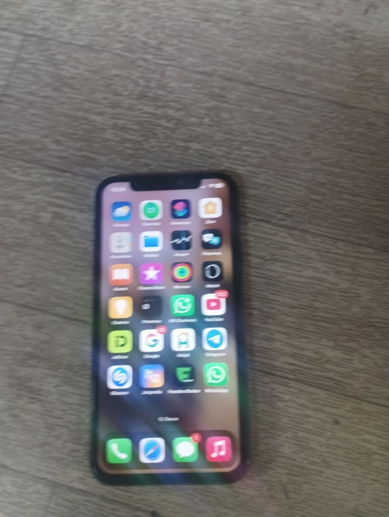 Iphone 11 pro  буу