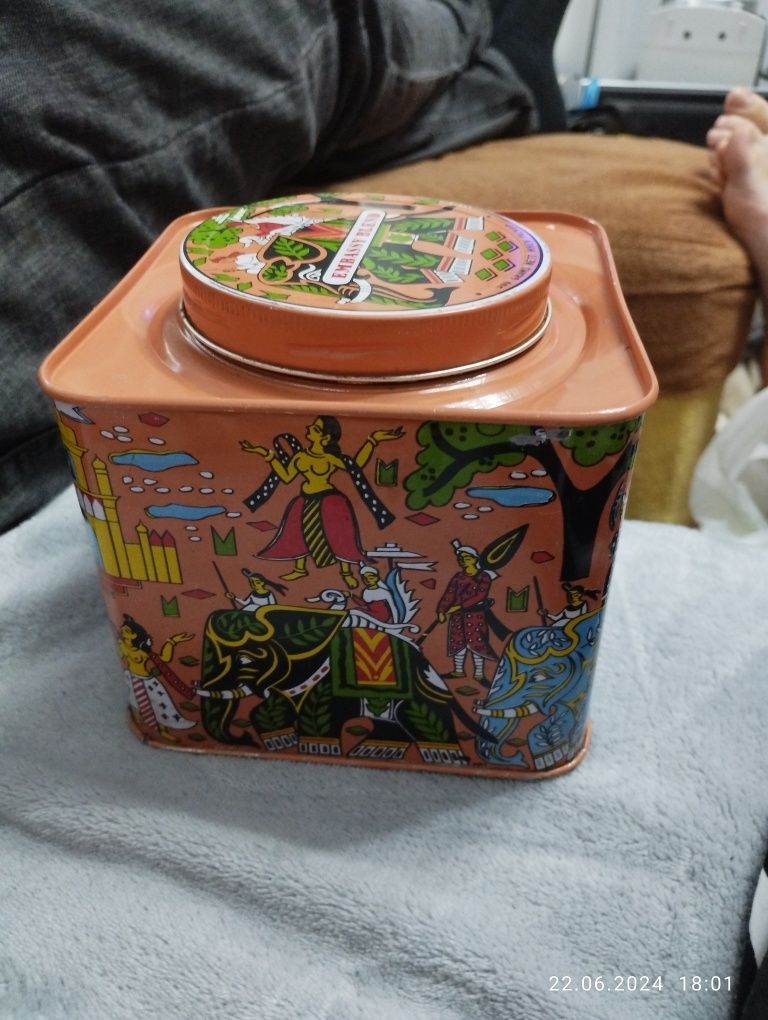 Баночки из под чая , монпасье советские