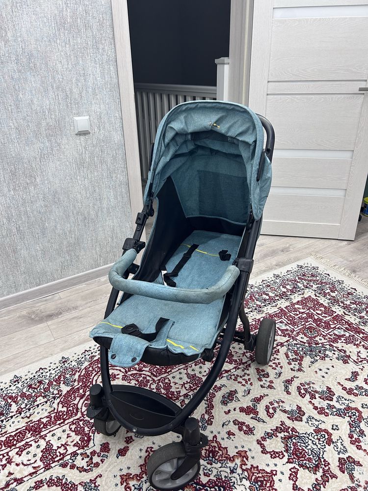 Продам детскую коляску